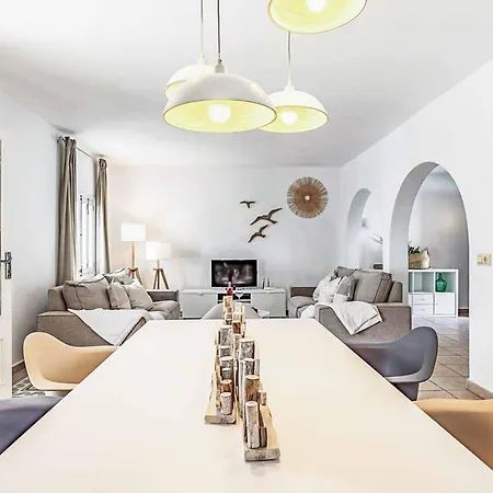 Monsy 2 * بورت دي بوينسا