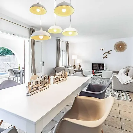 Monsy 2 فيلة بورت دي بوينسا